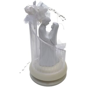 Vintage Wilton Wedding Cake Topper White 8 ½ Inches Tall 205-1315